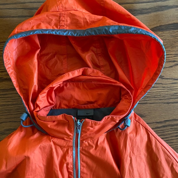 Nike wind breaker - Picture 6 of 7